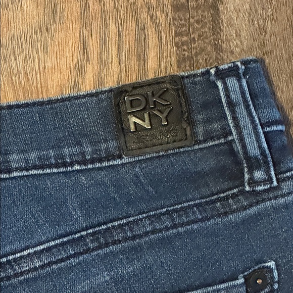 DKNY Women's SOHO Straight Leg Dark Blue Jeans size 10 - Picture 15 of 16